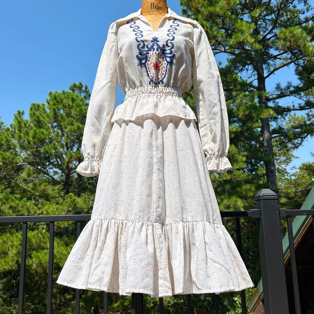 Vintage 60s Handmade Folk Embroidered Cinched Peplum Ruffle Hem Blouse Skirt Set